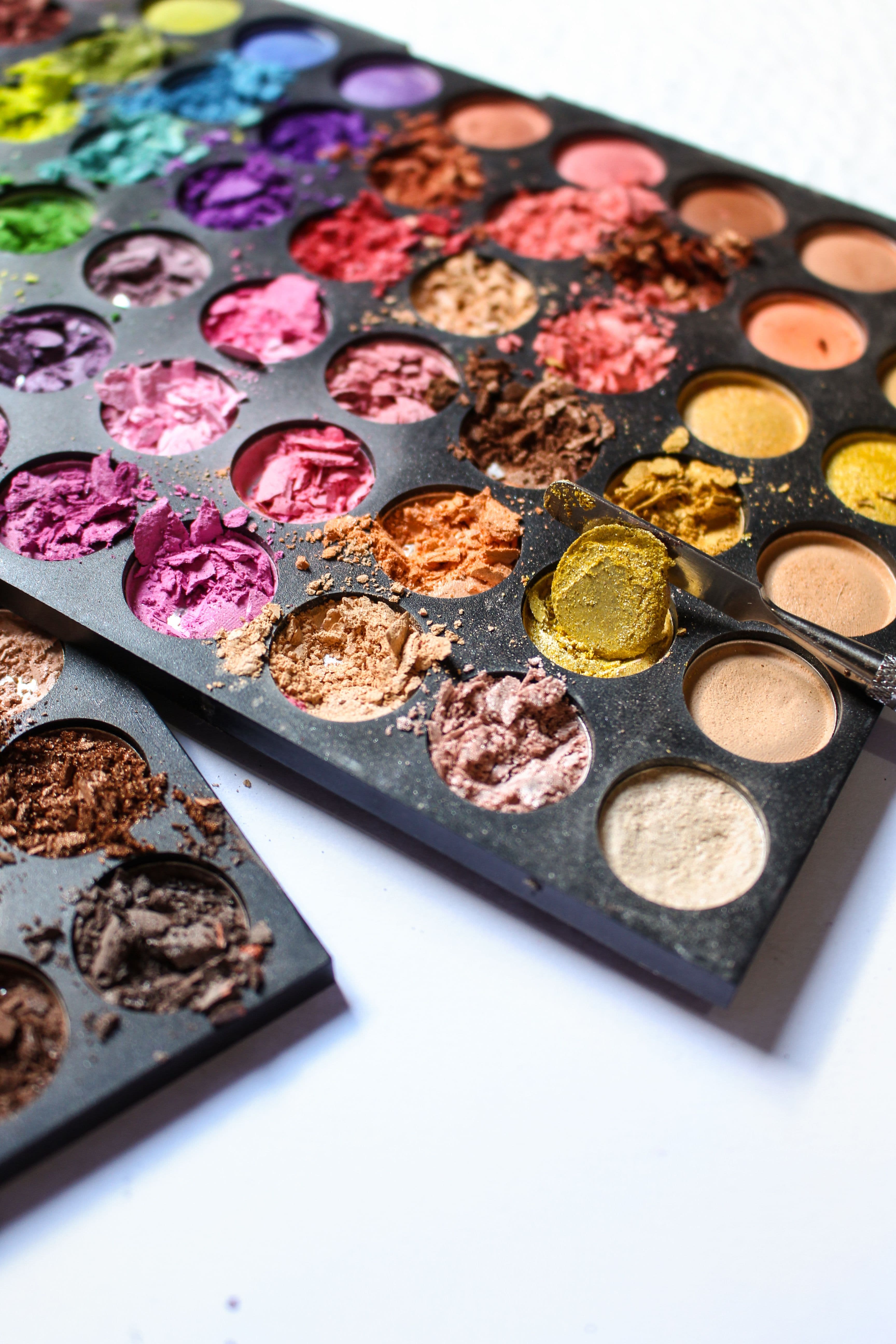 Electric Spectrum Eyeshadow Set