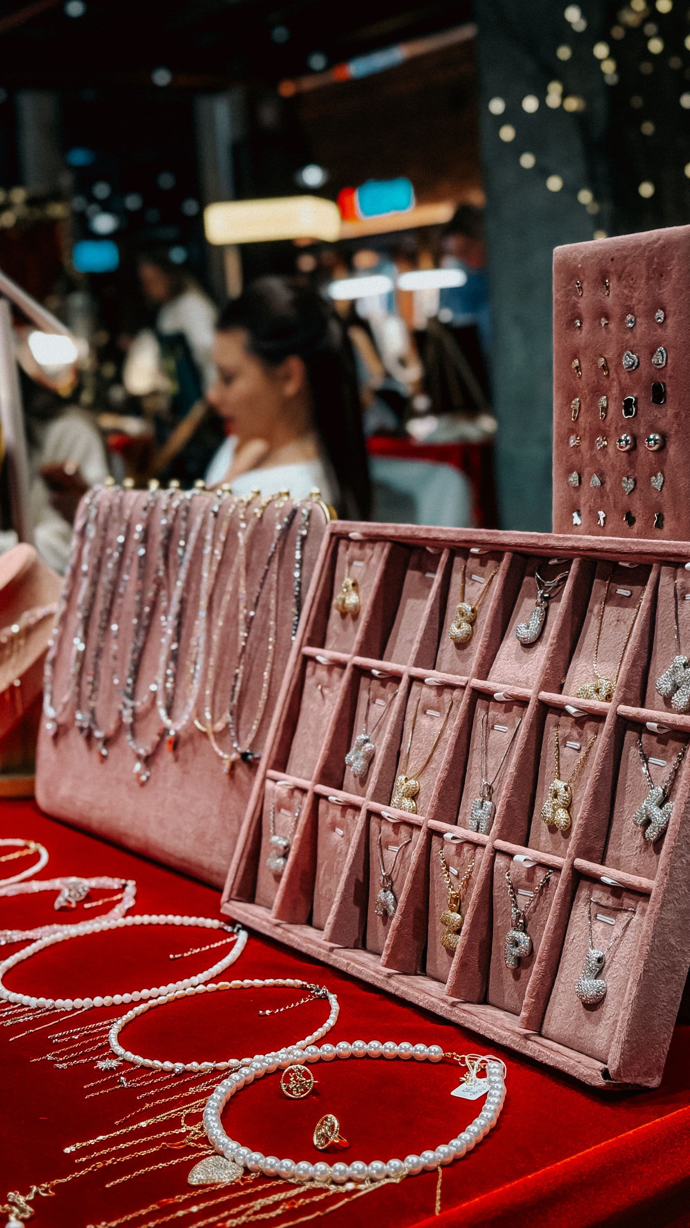 Evening Gold Jewelry