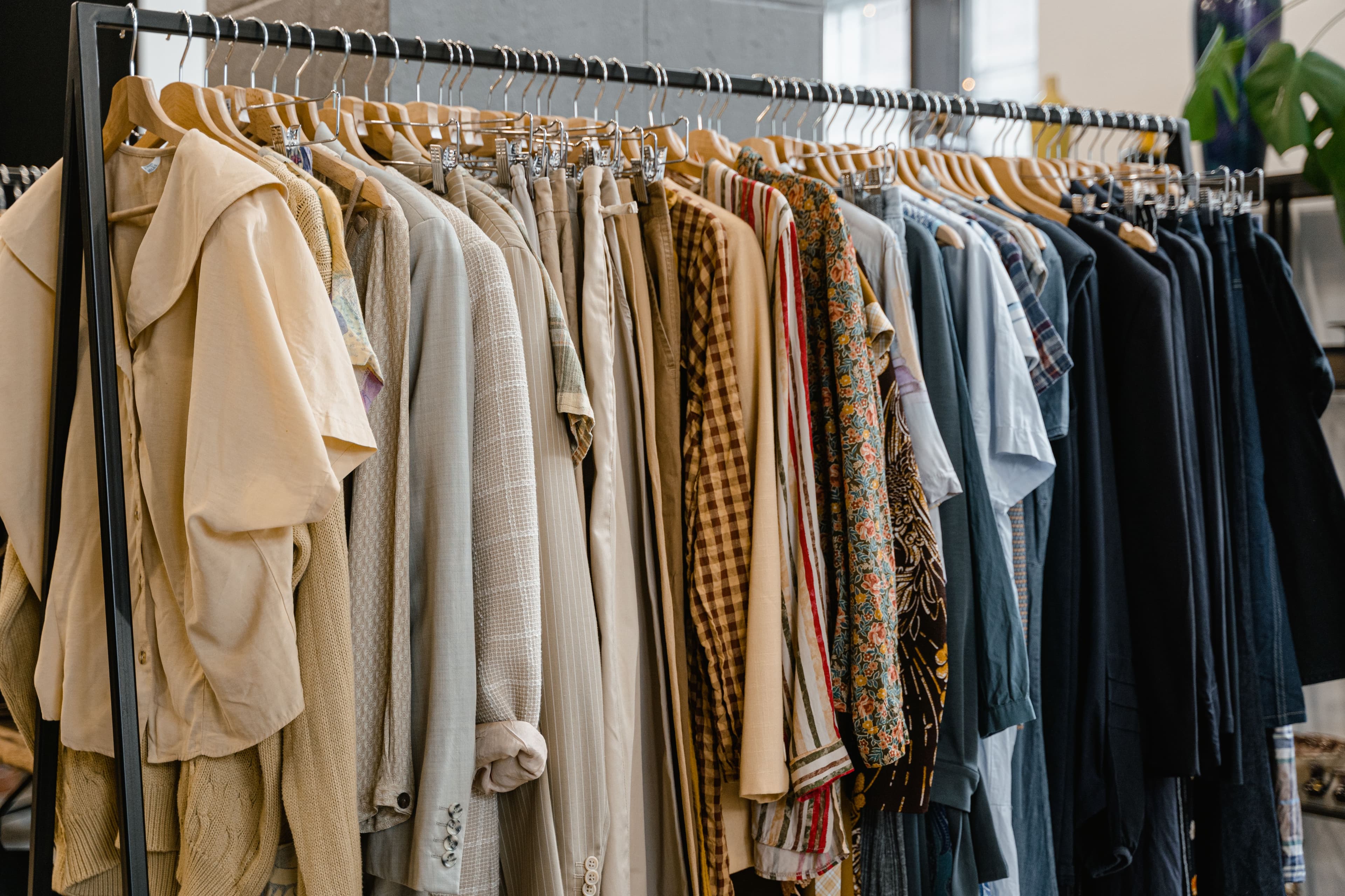 Mixed-Fabric Style Rail
